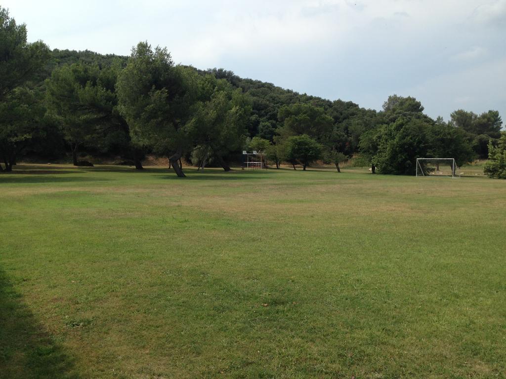 ホテル Domaine Saint Martin Valliguieres エクステリア 写真